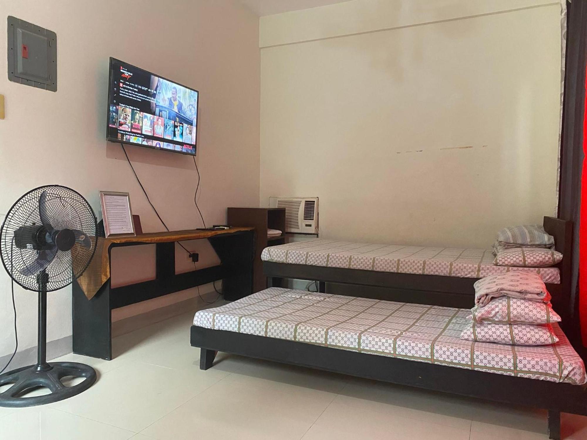Perlies Inn Tanay Barkada House Buitenkant foto