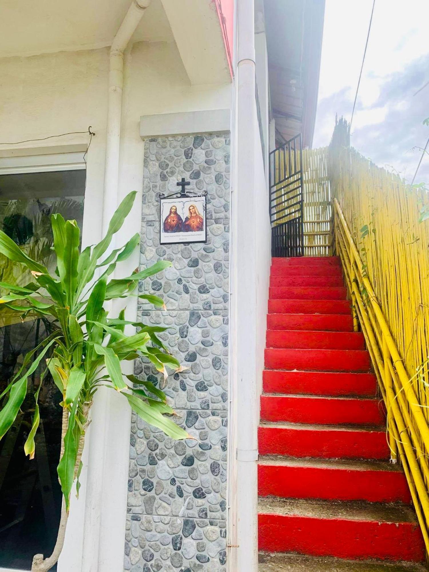 Perlies Inn Tanay Barkada House Buitenkant foto